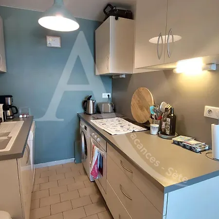 Apartment T3 Moderne, Vue Et Parking *